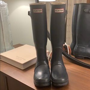 Hunter Tall Rain Boots in Matte Navy